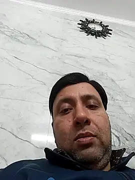 innocentboy1987 online show from 17, 2, 2025