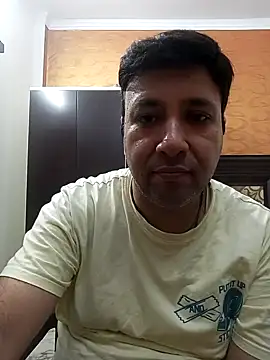 innocentboy1987 online show from 9, 9, 2025