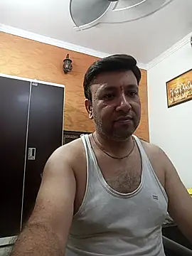 innocentboy1987 online show from 27, 9, 2025