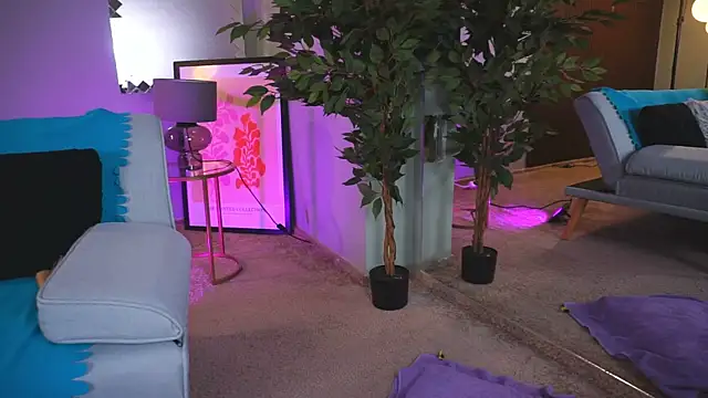 Snapshot of Dolce_Tentacion chatting on 18, 2, 2025 Dolce Tentacion online show from 18, 2, 2025