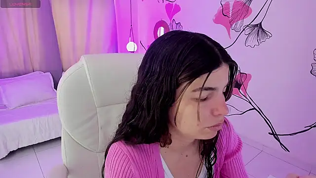 Isabela Fiorelli online show from 11, 5, 2026