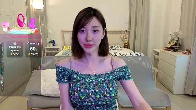 Snapshot of joycemilka chatting on 13, 3, 2025 joycemilka online show from 13, 3, 2025