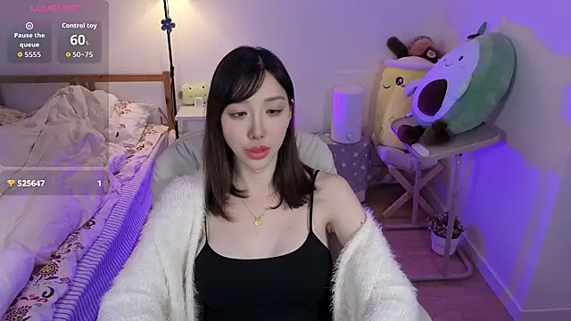 Snapshot of joycemilka chatting on 3, 12, 2025 joycemilka online show from 3, 12, 2025