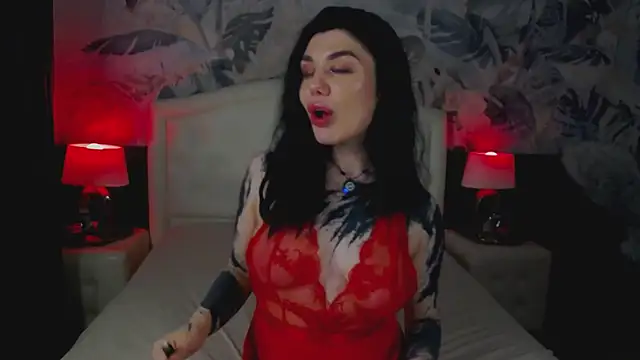 MaeveMoon online show from 8, 5, 2026