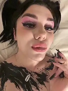 MaeveMoon online show from 28, 5, 2026