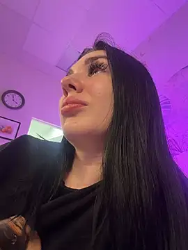 MaeveMoon online show from 29, 5, 2026