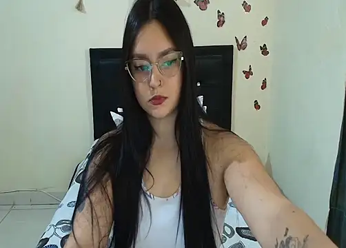 Snapshot of victoria_blackk1 chatting on 8, 11, 2025 victoria blackk1 online show from 8, 11, 2025