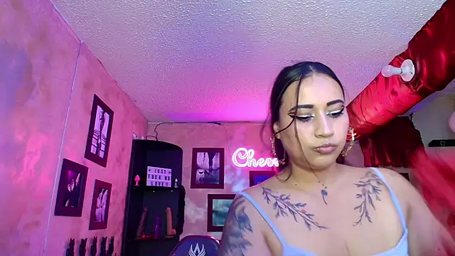 cherryy bombshelll online show from 15, 9, 2025