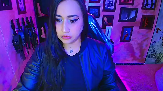 cherryy bombshelll online show from 15, 1, 2026