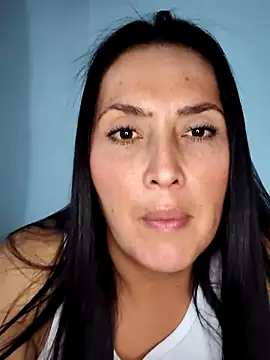 dulce valeriaa online show from 22, 2, 2025