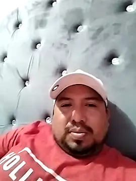 Snapshot of hotlove28 chatting on 7, 2, 2025 hotlove28 online show from 7, 2, 2025