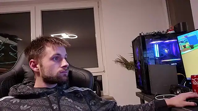 ademandjulia online show from 7, 2, 2026