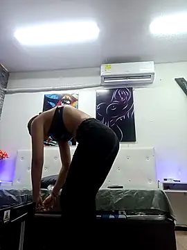 EsperanzaAndJey online show from 24, 10, 2025