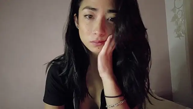 Snapshot of oishii_ambar chatting on 20, 9, 2025 oishii ambar online show from 20, 9, 2025