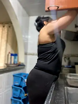 Snapshot of Carola-Ross chatting on 30, 10, 2025 Carola-Ross online show from 30, 10, 2025