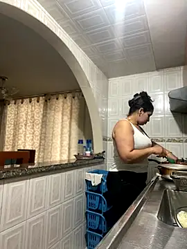 Snapshot of Carola-Ross chatting on 18, 11, 2025 Carola-Ross online show from 18, 11, 2025