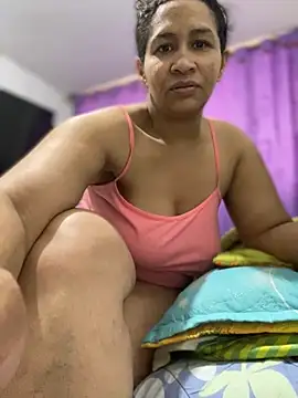 Snapshot of Carola-Ross chatting on 19, 12, 2025 Carola-Ross online show from 19, 12, 2025