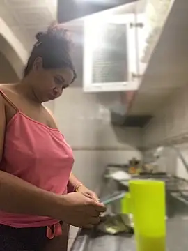 Snapshot of Carola-Ross chatting on 17, 1, 2026 Carola-Ross online show from 17, 1, 2026