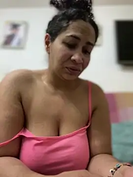 Snapshot of Carola-Ross chatting on 14, 2, 2026 Carola-Ross online show from 14, 2, 2026