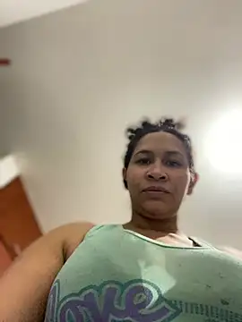 Snapshot of Carola-Ross chatting on 25, 2, 2026 Carola-Ross online show from 25, 2, 2026