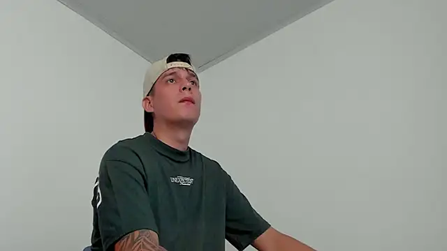 hugosan12 online show from 15, 2, 2025