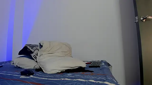 hugosan12 online show from 4, 12, 2025