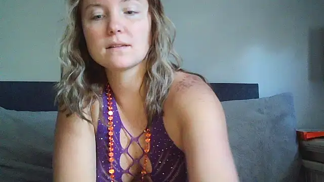 Snapshot of sexiirose22 chatting on 31, 10, 2025 sexiirose22 online show from 31, 10, 2025