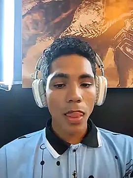 BrawnLove02 online show from 14, 2, 2025