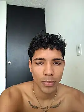 BrawnLove02 online show from 26, 2, 2025