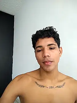 BrawnLove02 online show from 28, 2, 2025