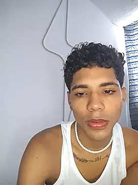 BrawnLove02 online show from 3, 3, 2025
