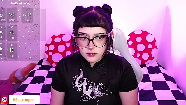 Snapshot of Elice_cooper_ chatting on 10, 11, 2025 Elice cooper online show from 10, 11, 2025