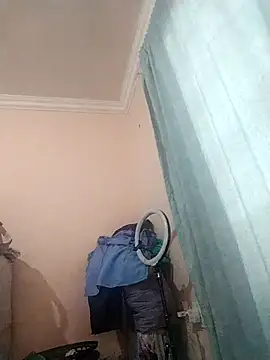 prettiechanti online show from 14, 10, 2025