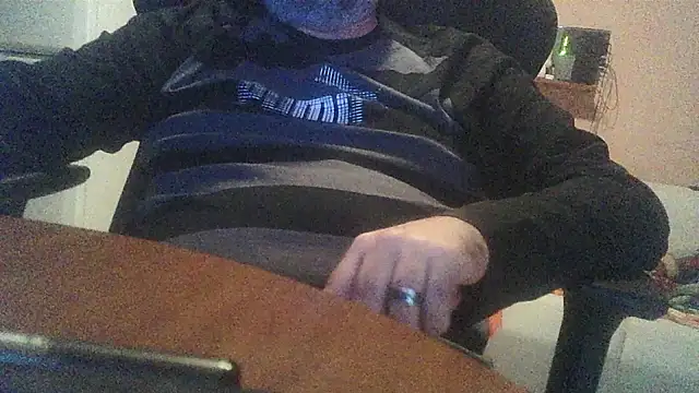 Snapshot of lanata chatting on 17, 10, 2025 lanata online show from 17, 10, 2025