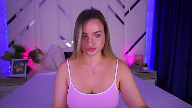 Snapshot of LindsieGreyy chatting on 27, 9, 2025 LindsieGreyy online show from 27, 9, 2025