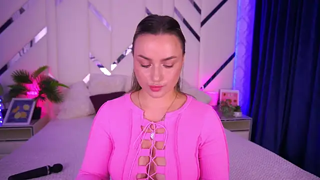 Snapshot of LindsieGreyy chatting on 11, 10, 2025 LindsieGreyy online show from 11, 10, 2025