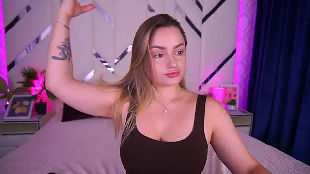 Snapshot of LindsieGreyy chatting on 17, 10, 2025 LindsieGreyy online show from 17, 10, 2025