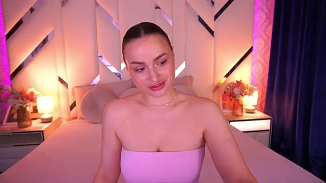 LindsieGreyy online show from 6, 4, 2026
