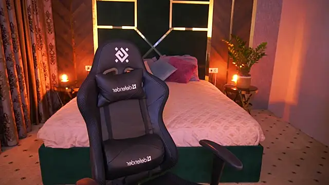 CharmMocco online show from 7, 3, 2025