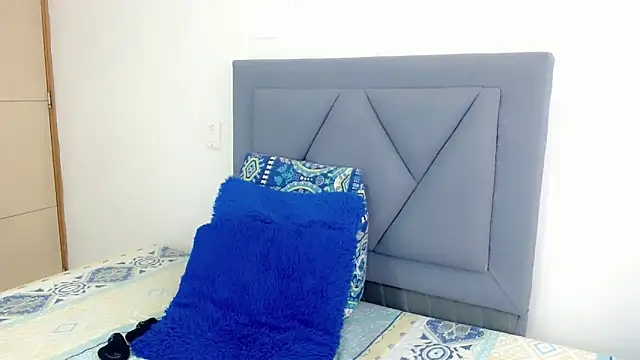 dominic 00 online show from 5, 11, 2025