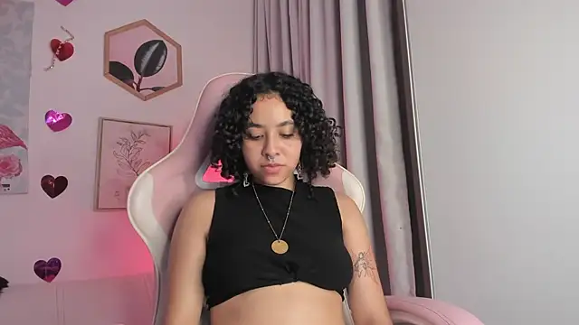 Snapshot of Dhalila_ chatting on 18, 2, 2025 Dhalila online show from 18, 2, 2025