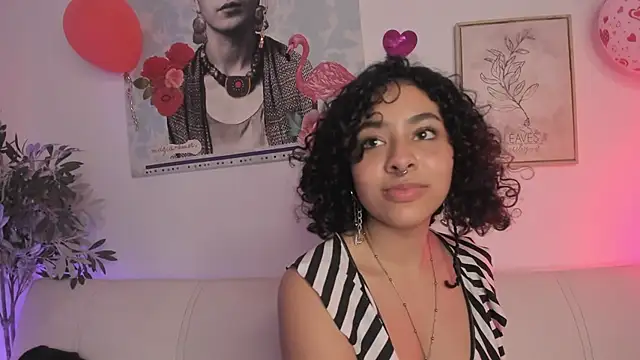 Snapshot of Dhalila_ chatting on 19, 2, 2025 Dhalila online show from 19, 2, 2025