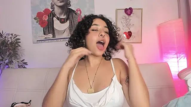 Snapshot of Dhalila_ chatting on 22, 2, 2025 Dhalila online show from 22, 2, 2025
