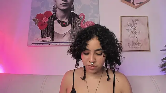 Snapshot of Dhalila_ chatting on 7, 3, 2025 Dhalila online show from 7, 3, 2025