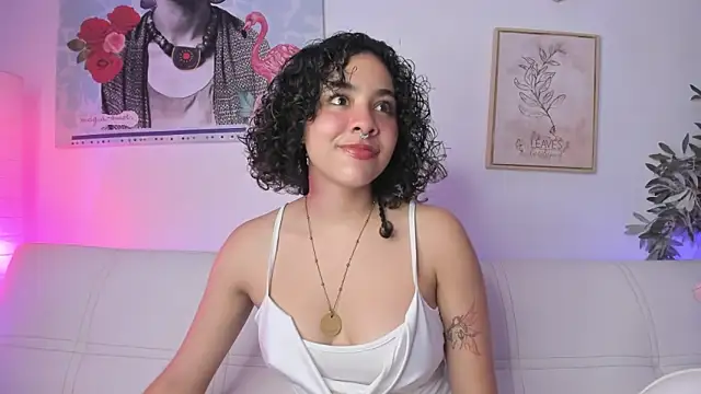 Snapshot of Dhalila_ chatting on 18, 3, 2025 Dhalila online show from 18, 3, 2025