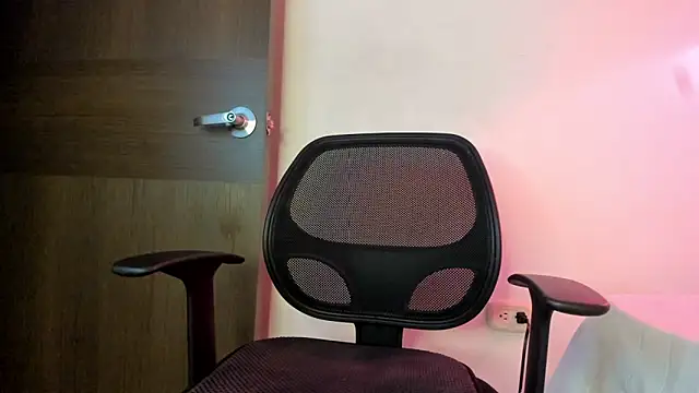 Snapshot of Dhalila_ chatting on 20, 11, 2025 Dhalila online show from 20, 11, 2025