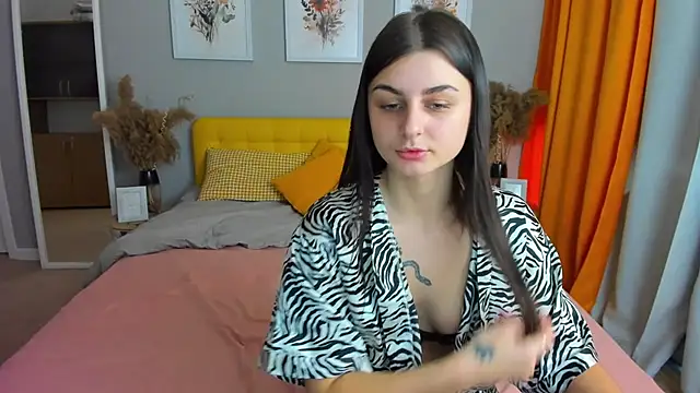 Snapshot of EmmaOlsen4u chatting on 20, 2, 2025 EmmaOlsen4u online show from 20, 2, 2025