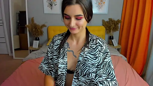 Snapshot of EmmaOlsen4u chatting on 24, 2, 2025 EmmaOlsen4u online show from 24, 2, 2025