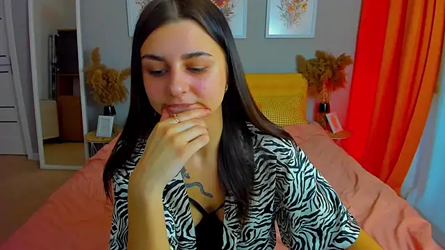 Snapshot of EmmaOlsen4u chatting on 25, 2, 2025 EmmaOlsen4u online show from 25, 2, 2025