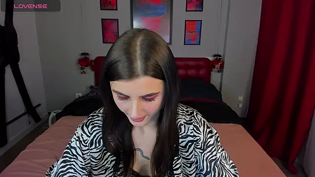 Snapshot of EmmaOlsen4u chatting on 4, 3, 2025 EmmaOlsen4u online show from 4, 3, 2025